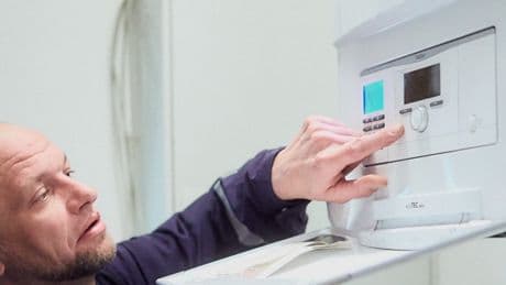 Nicht vergessen: Sommermodus bei der Heizung spart richtig Geld