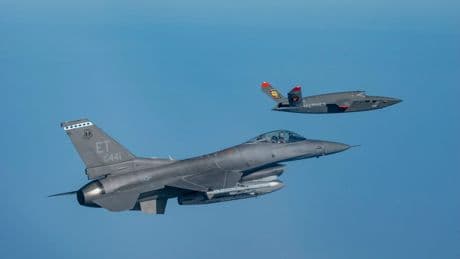 Droni collaborativi: il futuro del combattimento aereo è già in volo