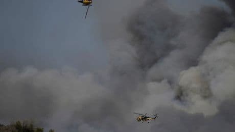Kampf gegen Wind und Flammen in Griechenland