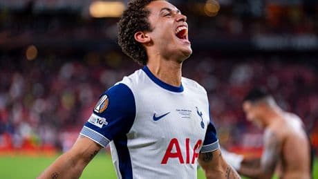 Europa League hero Brennan Johnson sends warning to Tottenham board over Ange Postecoglou future