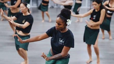 Danser comme à Tahiti : « Cela m’aide beaucoup à accepter mon corps »