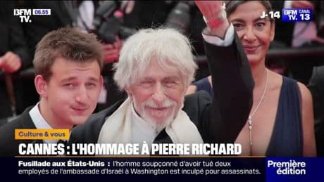 Festival de Cannes: à 90 ans, Pierre Richard apparaît sur le tapis rouge sous les ovations