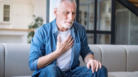 'Swelling fingers' could be unsuspecting sign of little-known lung condition