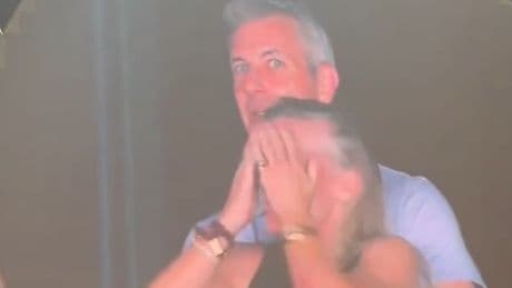 Wer über den Kiss-Cam-Moment lacht, sollte sich eines eingestehen