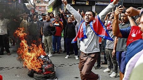 De Nepal a Hong Kong: las revoluciones juveniles que (no siempre) triunfan en el sur de Asia