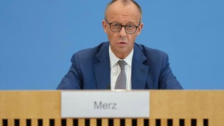 +++ Bundestag +++: „Unsachlich, polemisch, zynisch und herabsetzend“ – Merz kritisiert Debatte um Brosius-Gersdorf