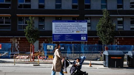 Las comunidades tendrán que blindar la vivienda pública para recibir fondos del nuevo plan estatal