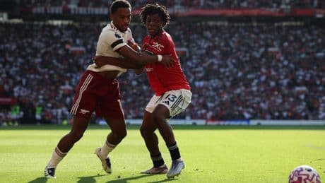 Herbeleef hoe Arsenal kraker in het openingsweekend van de Premier League won van Manchester United