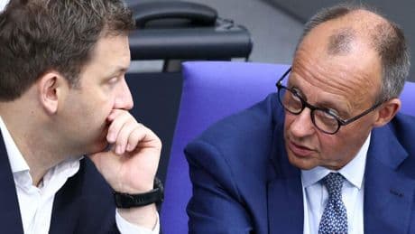 Bundeshaushalt: Höhere Steuern für Reiche? Ökonomen uneins über SPD-Vorstoß