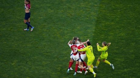 El Arsenal frena el dominio europeo del Barcelona y acaba con el sueño de su cuarta Champions