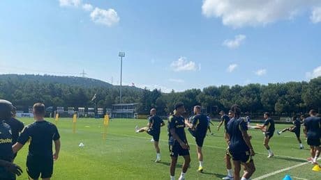 Fenerbahçe Feyenoord maçı hazırlıklarını tamamladı