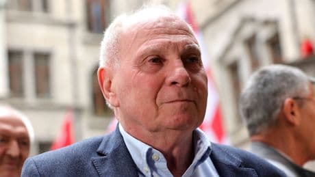 Die heißen Klub-Themen - Bei St. Pauli tuschelt man über Uli Hoeneß