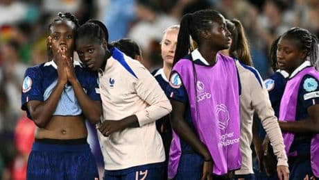 L’équipe de France féminine de football face à ses échecs à répétition, après sa cruelle défaite contre l’Allemagne