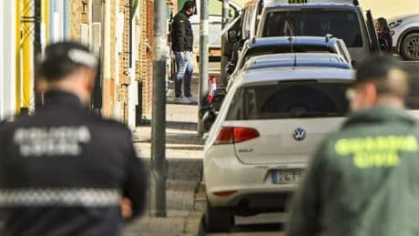 Dos muertos y un herido en un tiroteo contra un bar en Carmona (Sevilla)