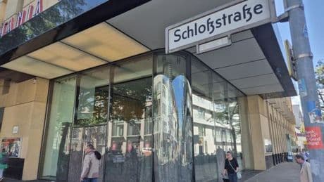 Neu in der Schloßstraße: Aus drei kleinen wird eine große Filiale