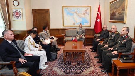 Milli Savunma Bakanı, Fransa Genelkurmay Başkanı ile görüştü