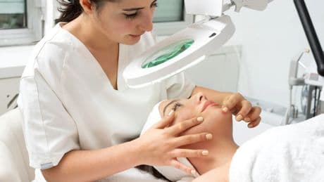 La psicodermatología y cómo los problemas psicológicos pueden manifestarse en la piel
