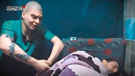 Hamas deelt nieuwe video van gijzelaars in Gaza: ’De tijd dringt’