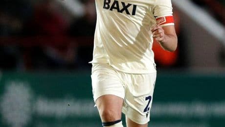 Oxford United’s Sam Long extends legendary career at club until at least 2027 as boss Gary Rowett plots for new season