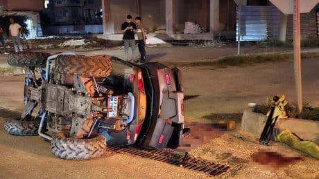 ATV'nin devrilmesi sonucu 2 kişi yaralandı