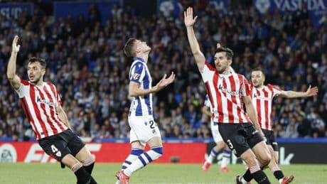El Athletic mantiene su colchón Champions con el punto de Anoeta