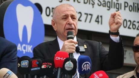 Ümit Özdağ’dan PKK’nın silah bırakma törenine tepki: ​​​​​​​Mangal partisi yapar gibi olmaz