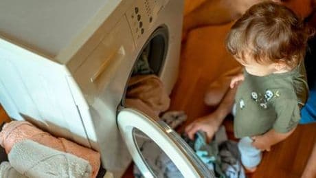 Gleichberechtigung im Haushalt: Wer Pflichten nicht verteilen kann, braucht Paartherapie - Meinung