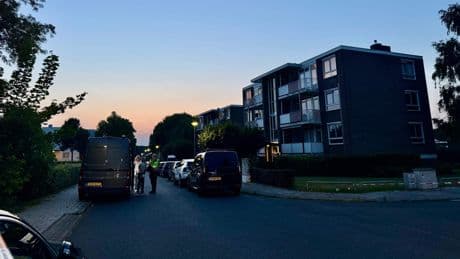 Dode gevonden in woning in Limburgse Beek, mogelijk misdrijf