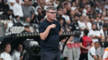 Stephen Kenny: Futbolcularım üzüntü yaşıyor ama...