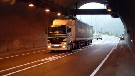 Hallan irregularidades en la adjudicación a Servinabar del túnel de Belate