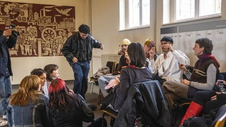« Nous sommes là pour dire : N’oubliez pas », à Buchenwald, avec les mots de Jorge Semprun, la jeunesse franco-allemande devient passeuse de mémoire