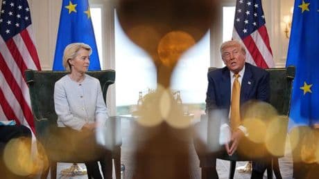 Handelspolitik: Ursula von der Leyen verteidigt Zollkompromiss mit Trump