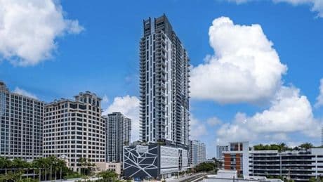 Amancio Ortega invierte 145 millones en una torre de viviendas de lujo en Florida
