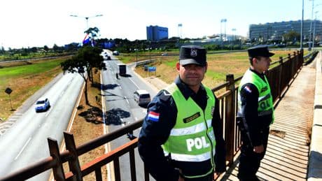Hallan muerto a un piloto español en una habitación de un hotel en Paraguay
