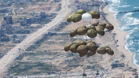Hungersnot: Bundeswehr wirft Hilfsgüter über dem Gazastreifen ab