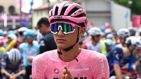 Wie is Isaac del Toro, rozetruidrager in de Giro? 'Een echte killer'