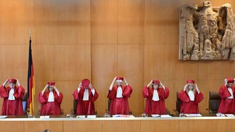 Wahl der neuen Verfassungsrichter soll am 25. September stattfinden
