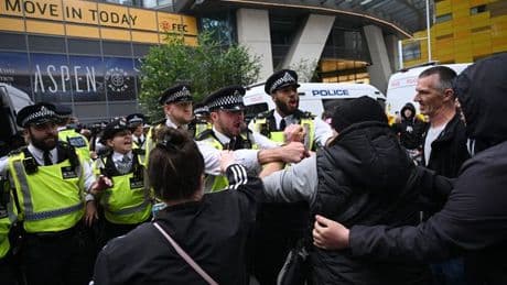 Asylum hotel protestors warned 'anger doesn't get you anywhere' by minister