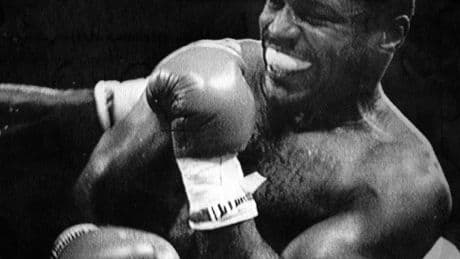 Dwight Muhammad Qawi, 72, Dies; Boxing Champ Got His Start in Prison
