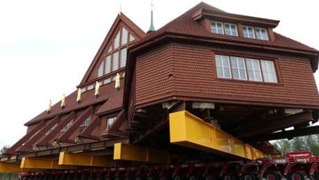 Kiruna in Schweden: Diese Kirche wird nicht im Dorf gelassen – Holzkirche wegen Minenarbeiten vor Umsiedelung