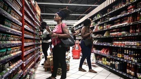 Décrets contre la vie chère outre-mer : quels sont les dispositifs déjà en place ?