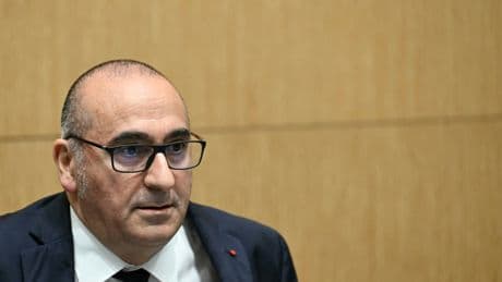 Plainte du préfet de police de Paris après les propos anti-police d'un député LFI