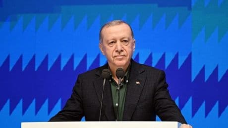 "Milletin Gücüyle Sınırları Aşan Liderlik" Tarihi günde yeni slogan yeni şarkı