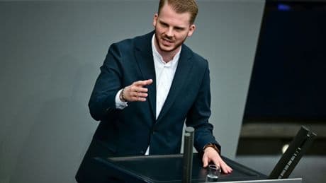 Wehrpflicht-Debatte: Klüssendorf schließt verpflichtenden Einzug für laufende Wahlperiode aus