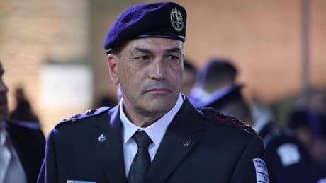 Chi è il generale Zamir, da fedele ad antagonista