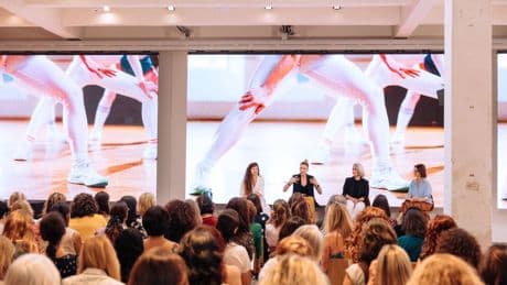 "Los 50 son los nuevos 30": así toman las mujeres las riendas para informarse sobre su menopausia