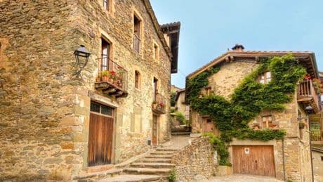 La Organización Mundial de Turismo ha nombrado a este pueblo catalán como "el más bonito del mundo"