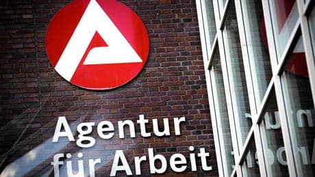Arbeitsmarkt: Arbeitslosigkeit in Bremen sinkt im Mai nur leicht