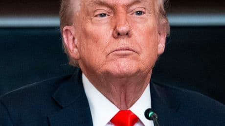 Trump Aides Urge Court to Spare Tariffs as They Dismiss Worries in Public