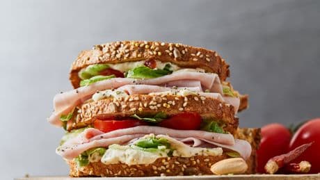 Eat This For Lunch If You Don't Want To Crash At 3pm, Say Nutritionists